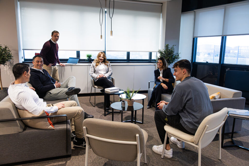 Equipo directivo reunido